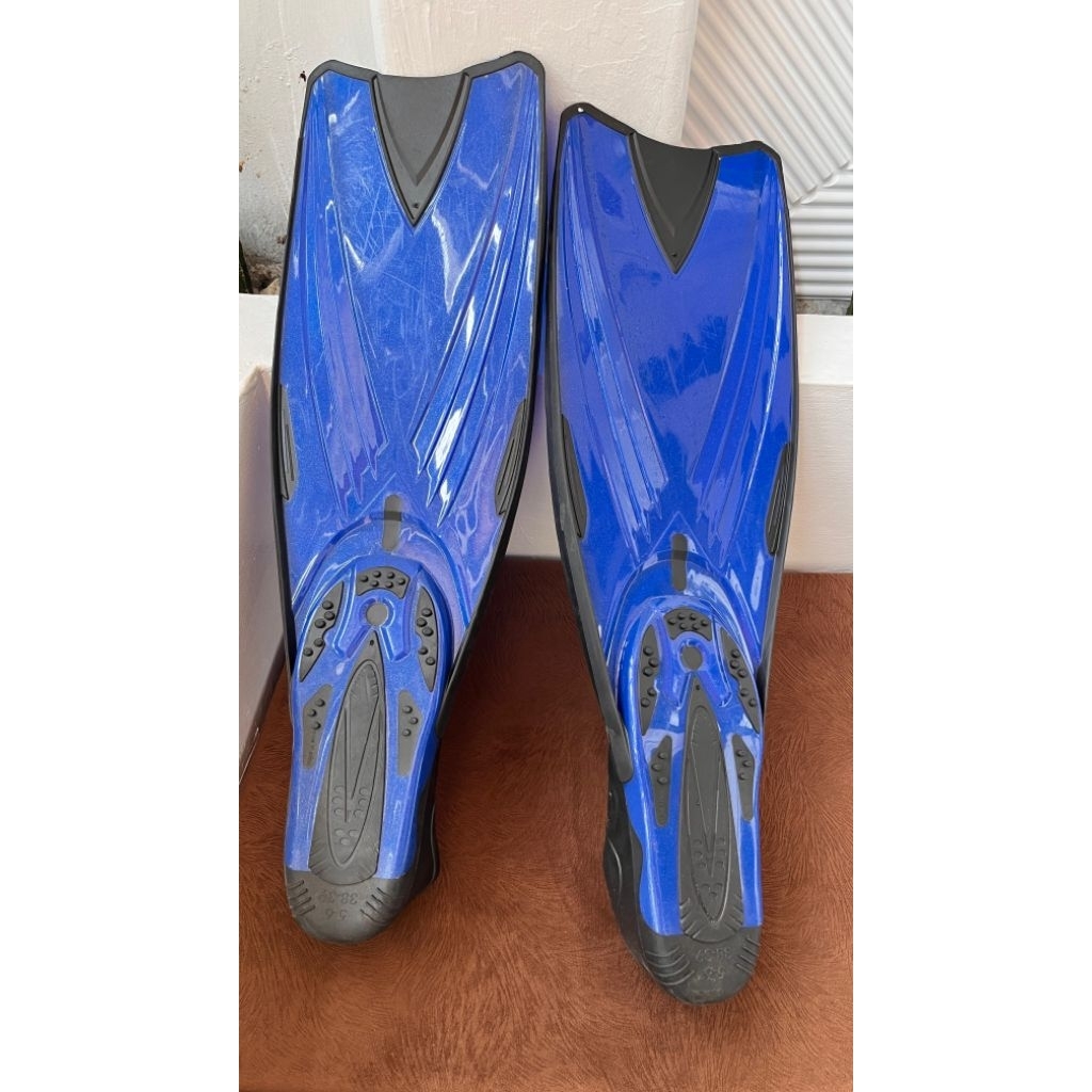 COWFISH kaki katak diving fin (PRELOVED)