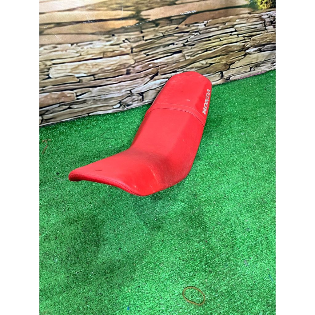 Jok original copotan CRF 150L cover seat hudgrapix