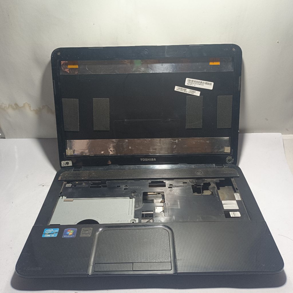 Casing Cassing Case Kesing laptop Toshiba C800 C800D C840 C840D L840 L840D