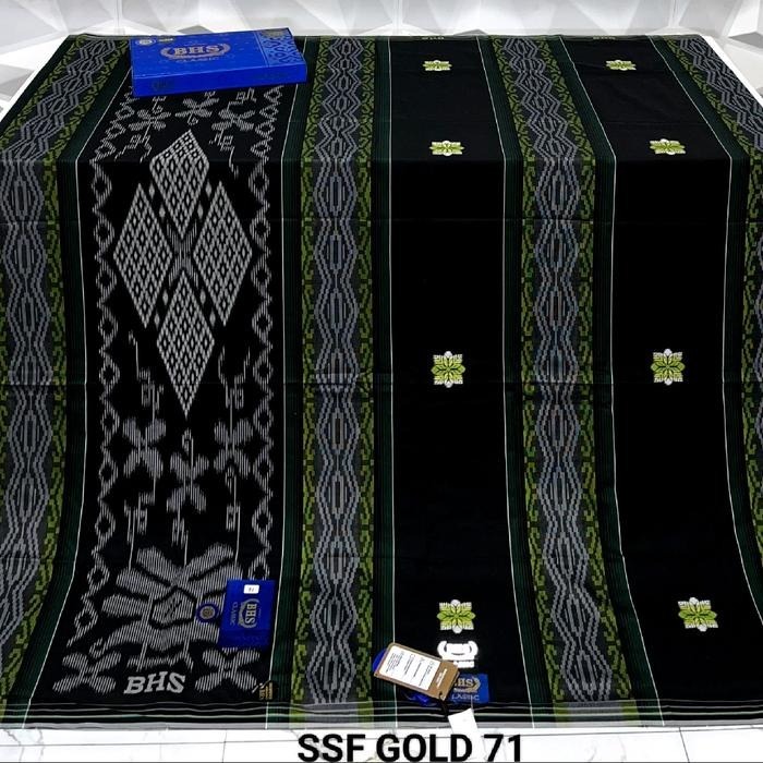 Buy One Get Peci Sarung BHS Classic Gold Motif C45 SSA, BHS classic songket, Putih Hitam