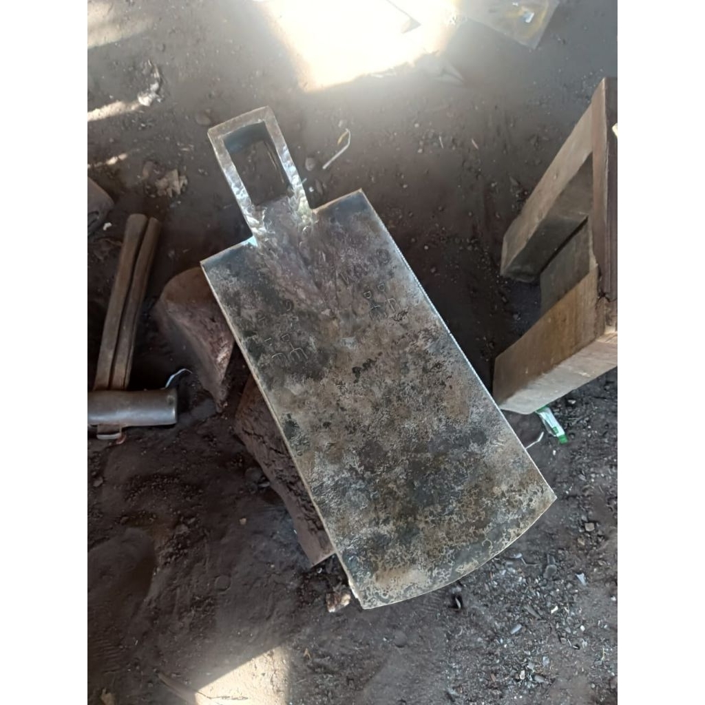 cangkul/ganclong baja isen kualitas super langsung dari pande