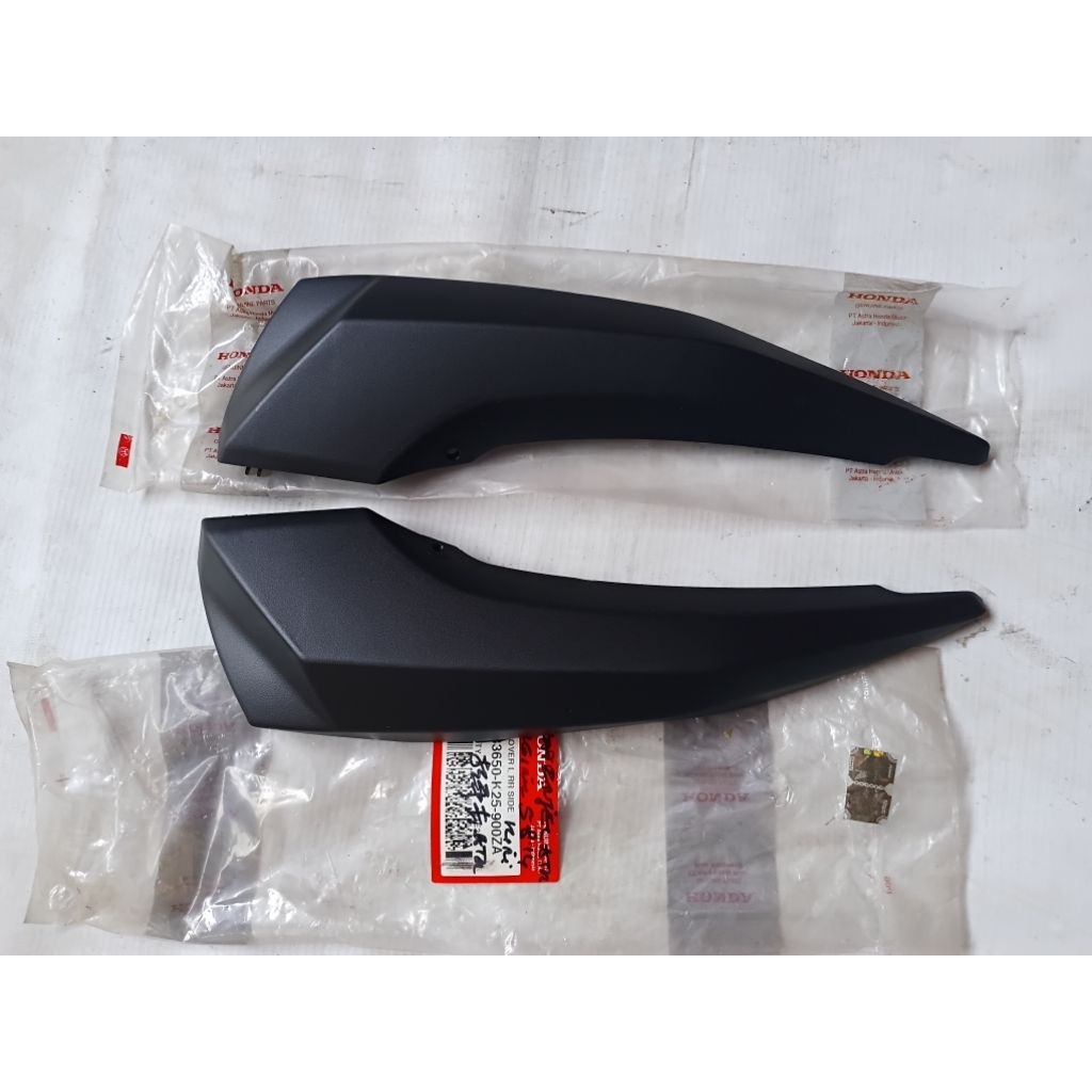 Cover Belakang sambungan cover body Honda BEAT FI Original baru AHM