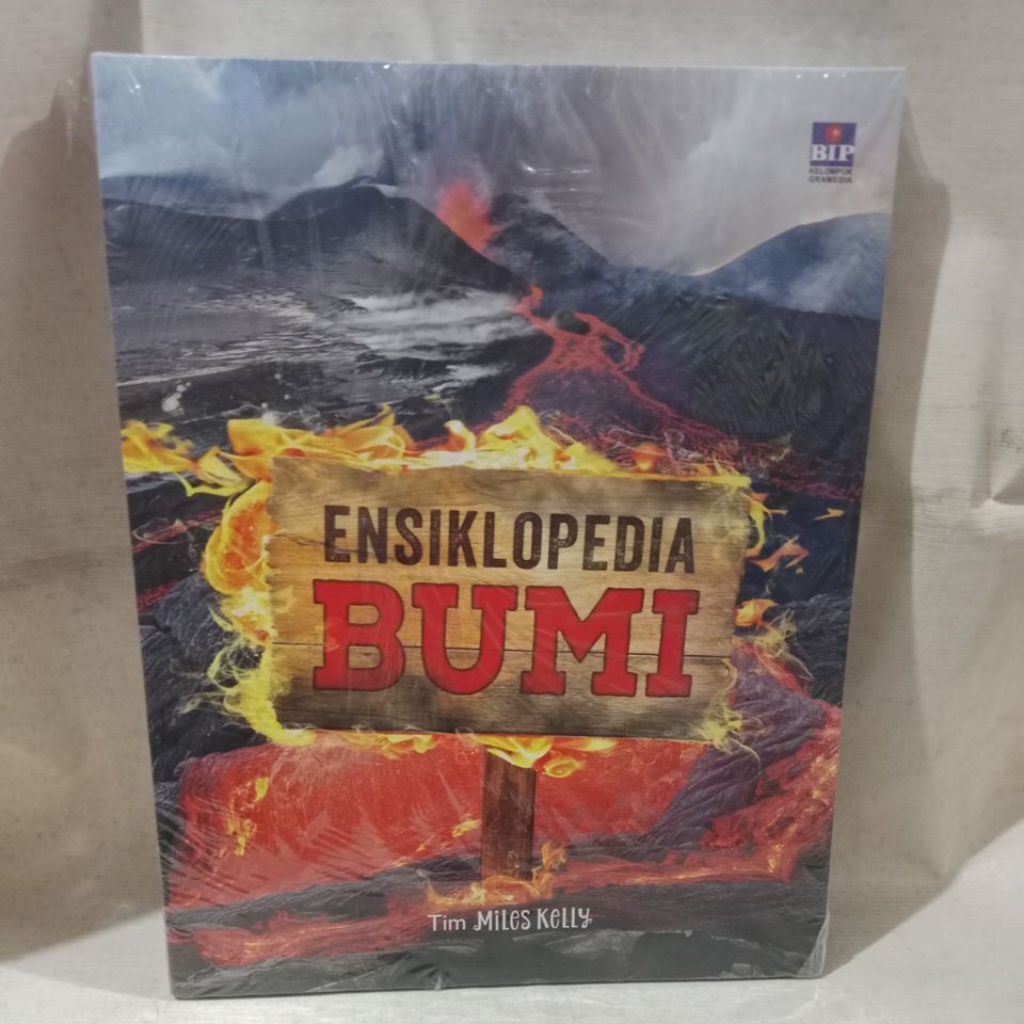 Buku Ensiklopedia Bumi -Tim Miles Kelly