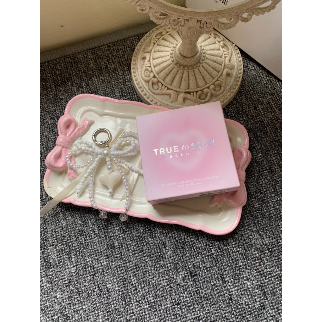Cushion true to skin / Preloved
