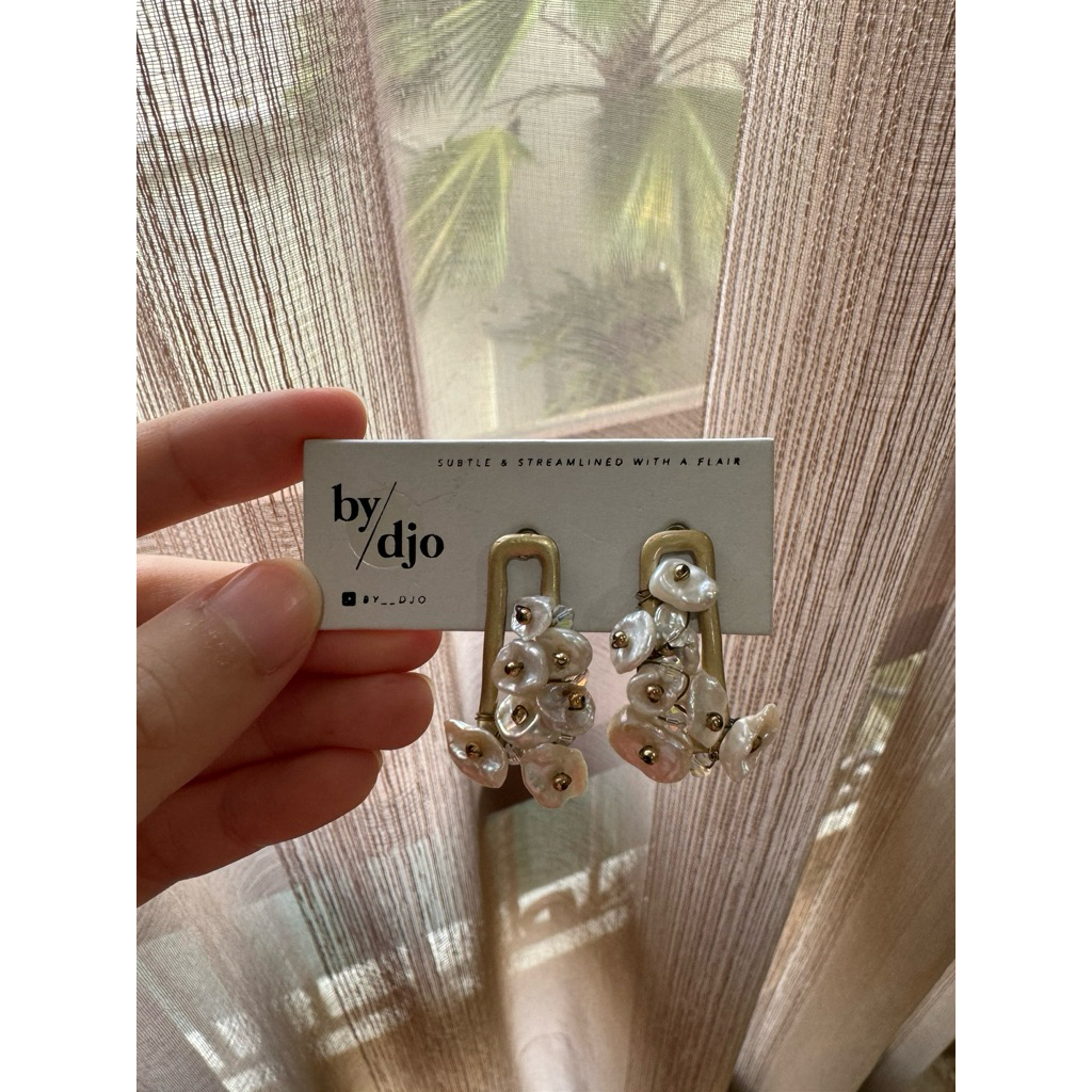 By djo Anting Pearl Wanita