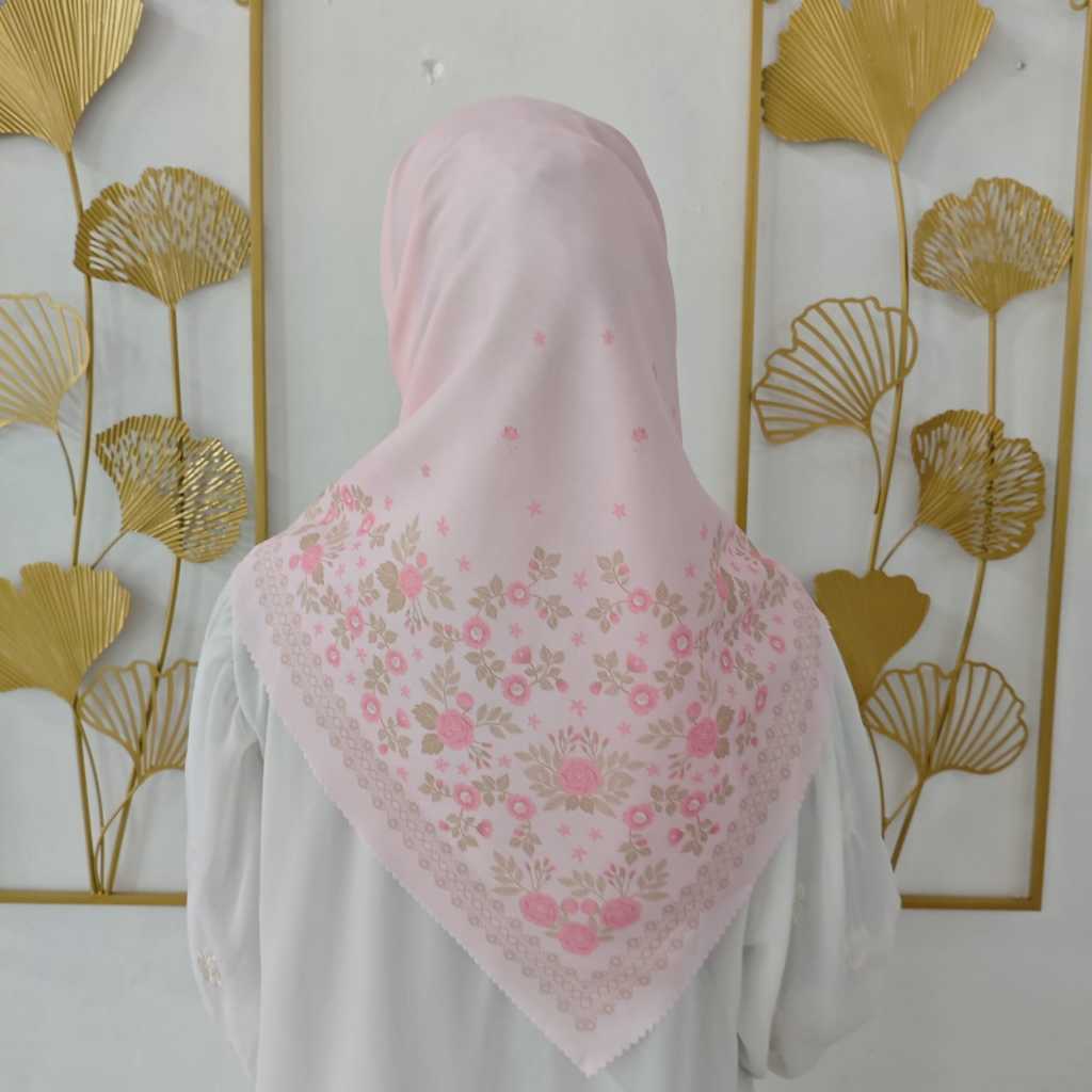 Hijab Segi Empat Motif Bunga Jumbo 130x130 Hijab Jumbo Voal premium
