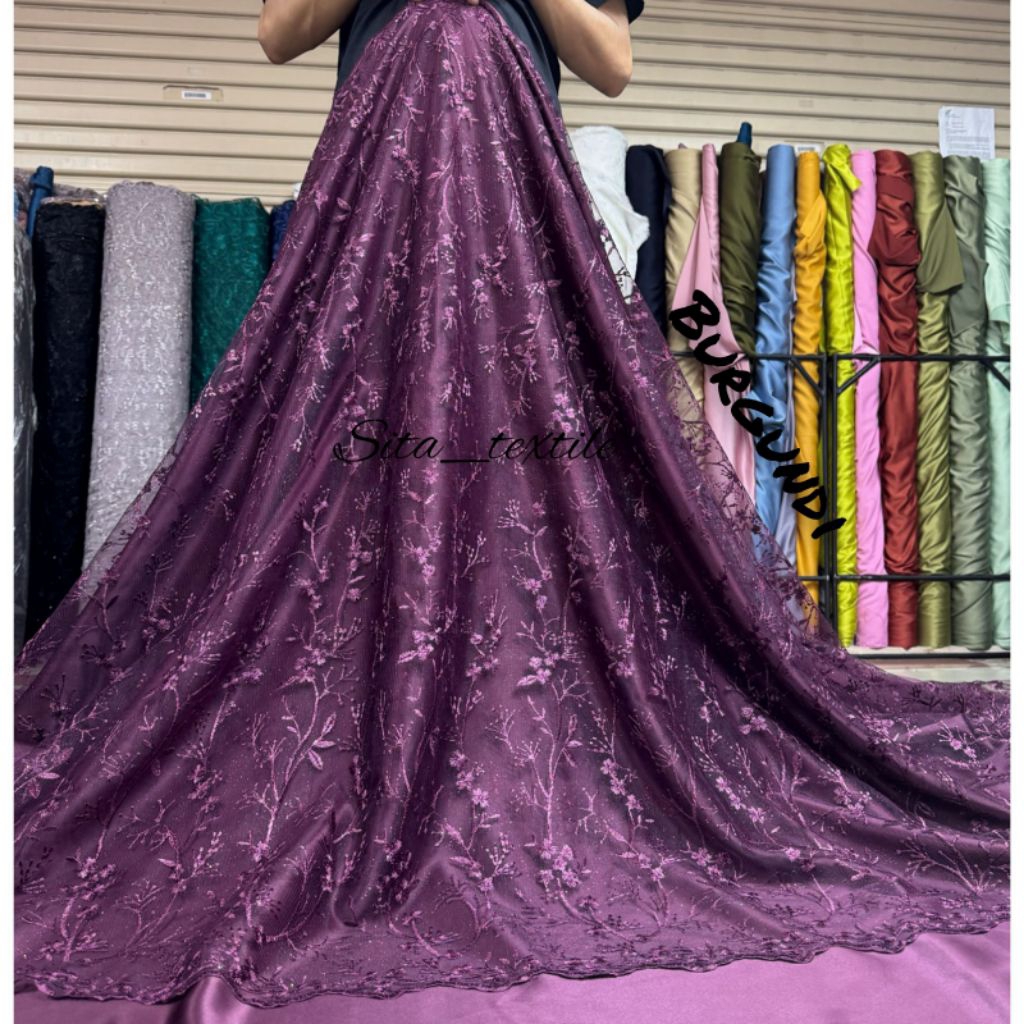 Kain Bahan Kebaya / Kain Tile / Kain Kebaya Brokat (Tile Embordir)