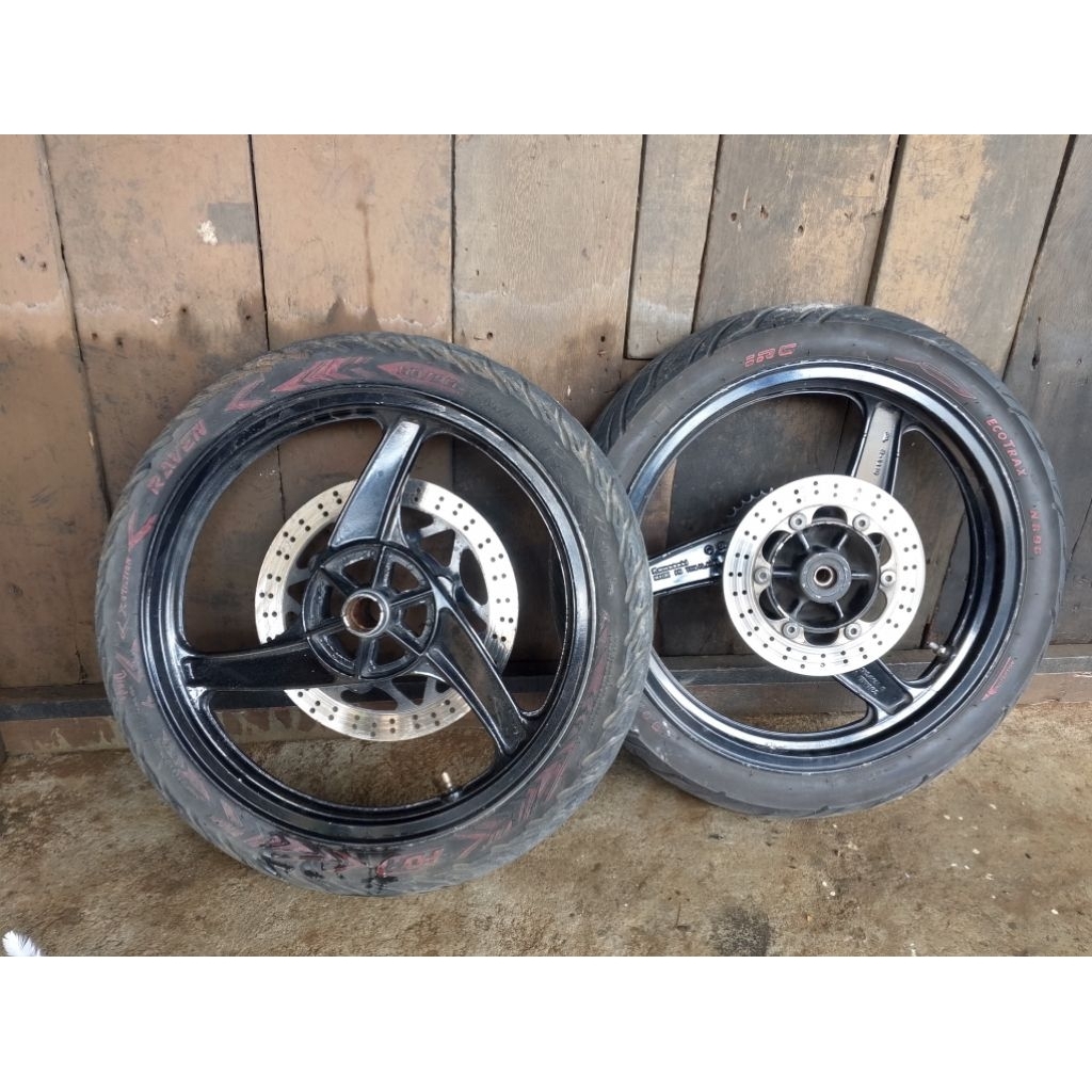 vleg original ninja rr new set siap pakai ban masih tebal second berkualitas