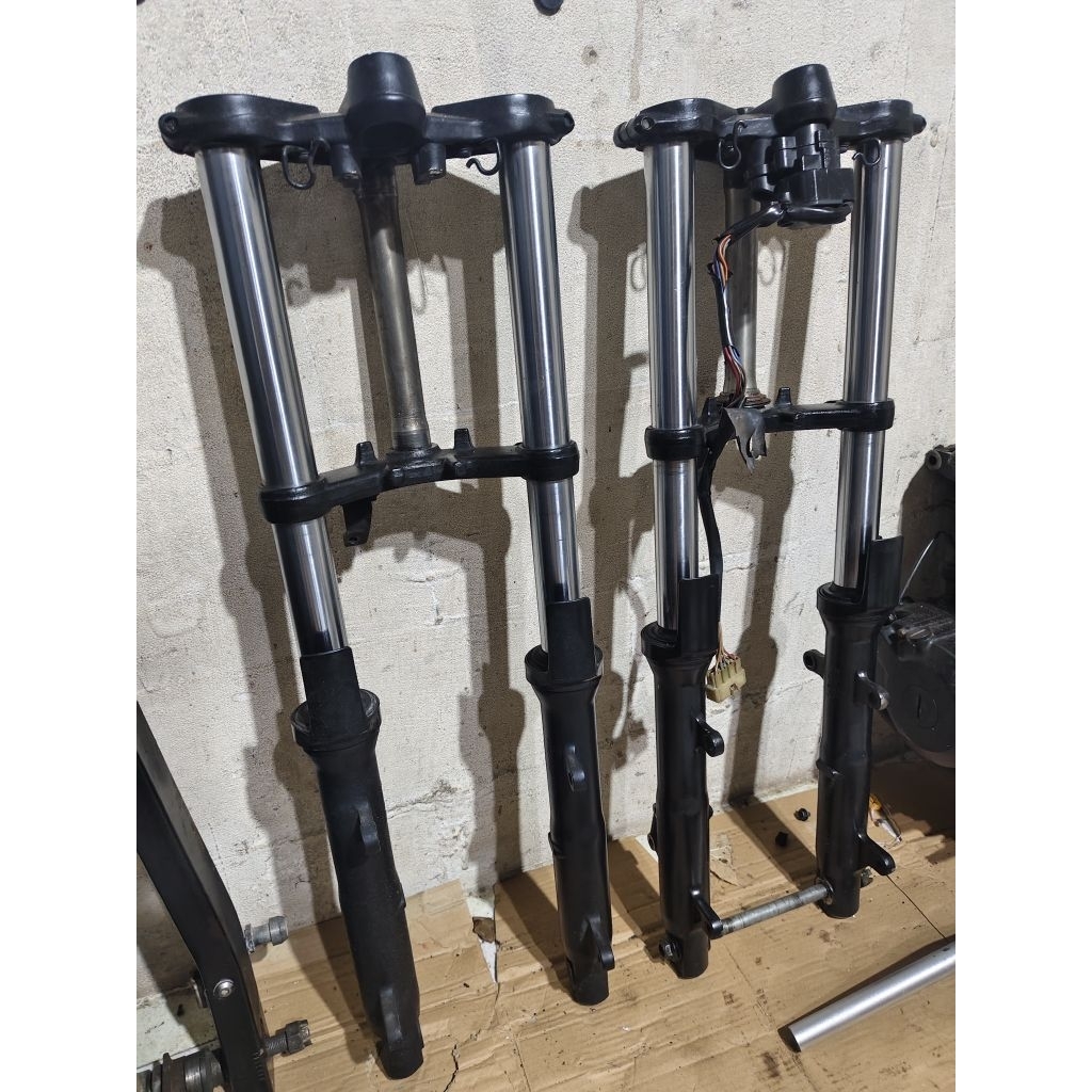 Shock/sekok depan original copotan ninja 250 Fi non abs /ninja karbu