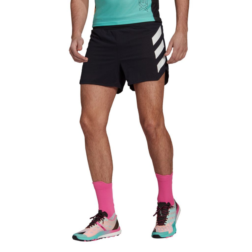 Adds terrex agravix short stripes white