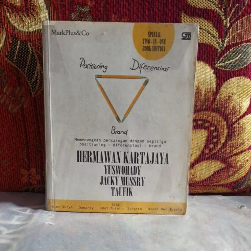 Buku Original HERMAWAN KARTAJAYA YUSWOHADY JACKY MUSSRY TAUFIK Bekas