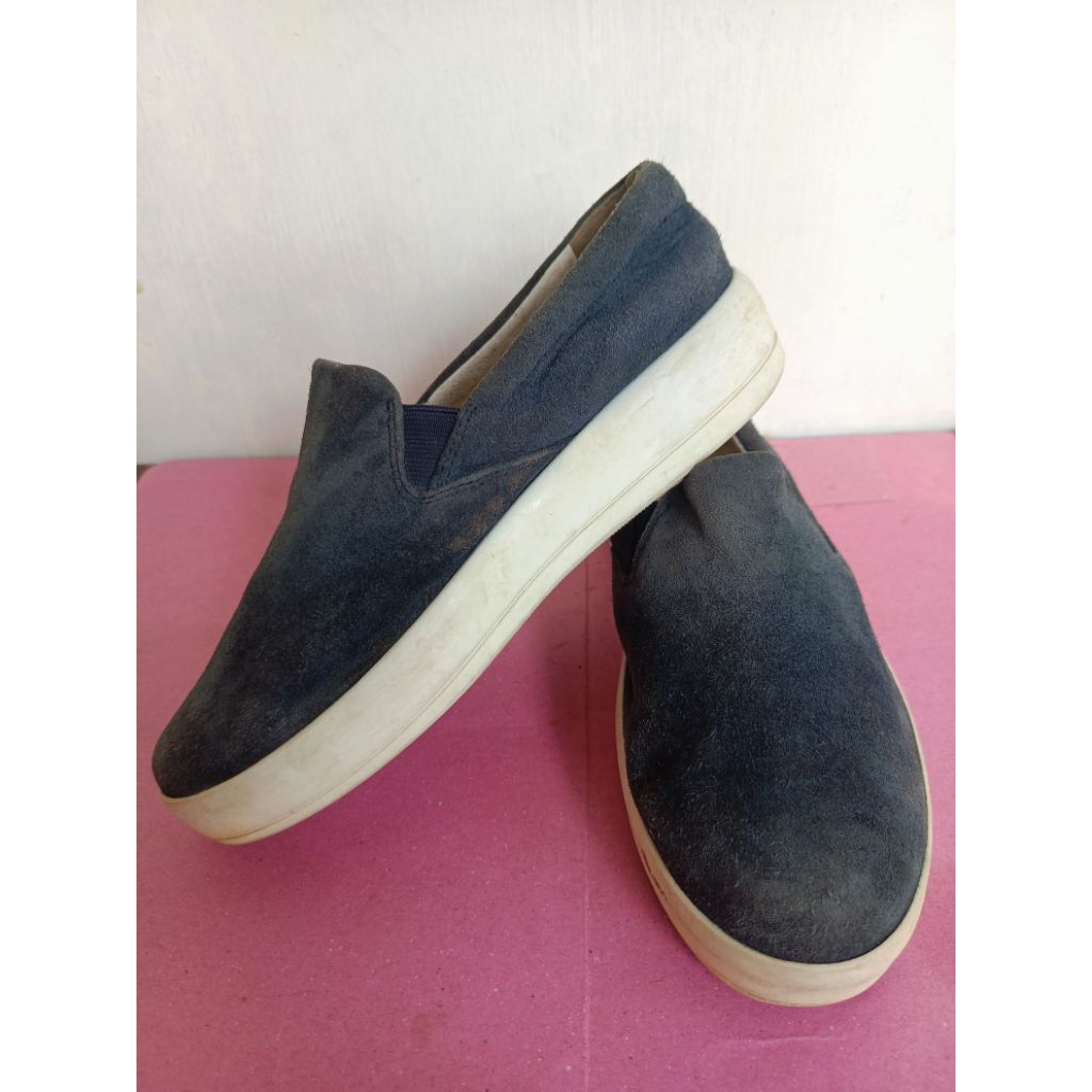 Sepatu PRADA Sneaker Slip On 35,5 - 22,5cm (Secondhand)