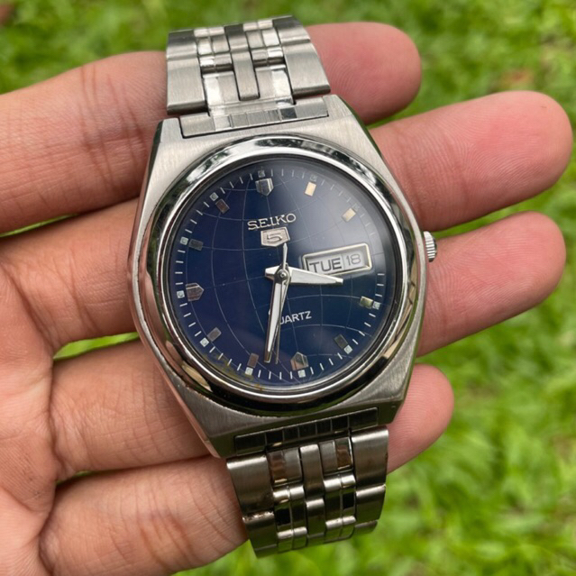 Jam Tangan Seiko 5 Quartz Blue Dial jadul kuno antik classic vintage fashion pria wanita