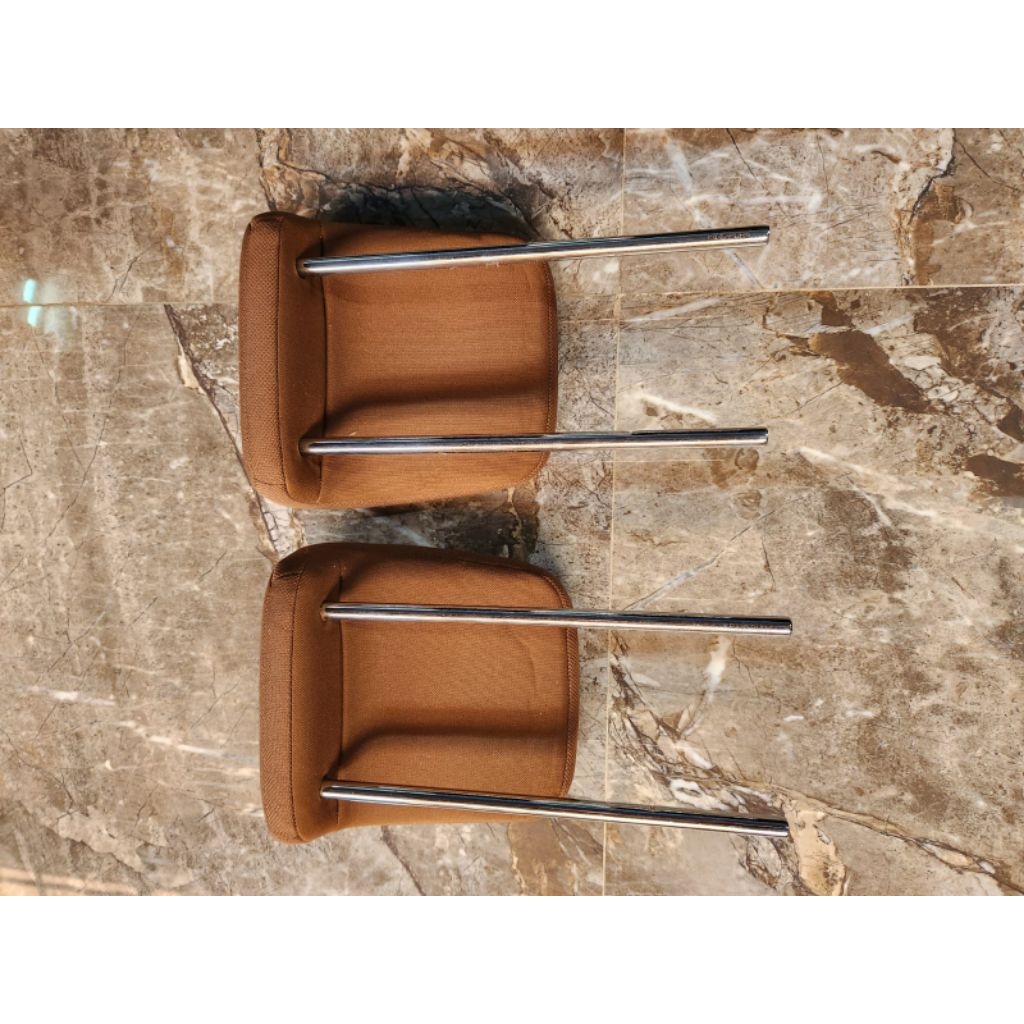 Headrest copotan innova reborn 2019