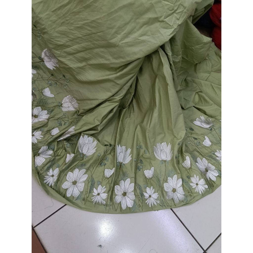 KAIN KATUN BORDIR MOTIF PINGGIR