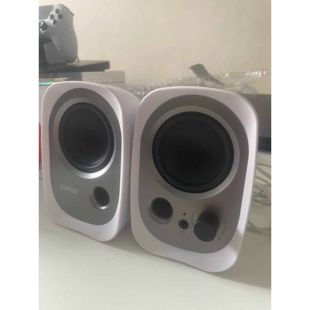 Edifier R12U