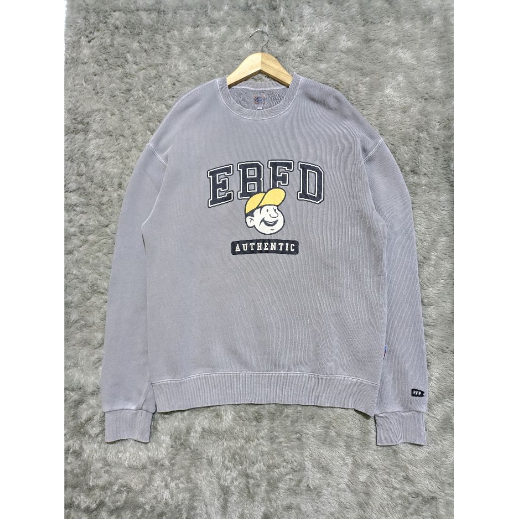 Crewneck EbFd abu secondd