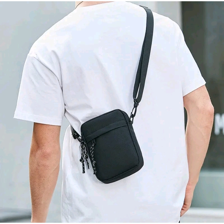 Tas Selempang Slingbag Pria Wanita Hitam Polos Murah