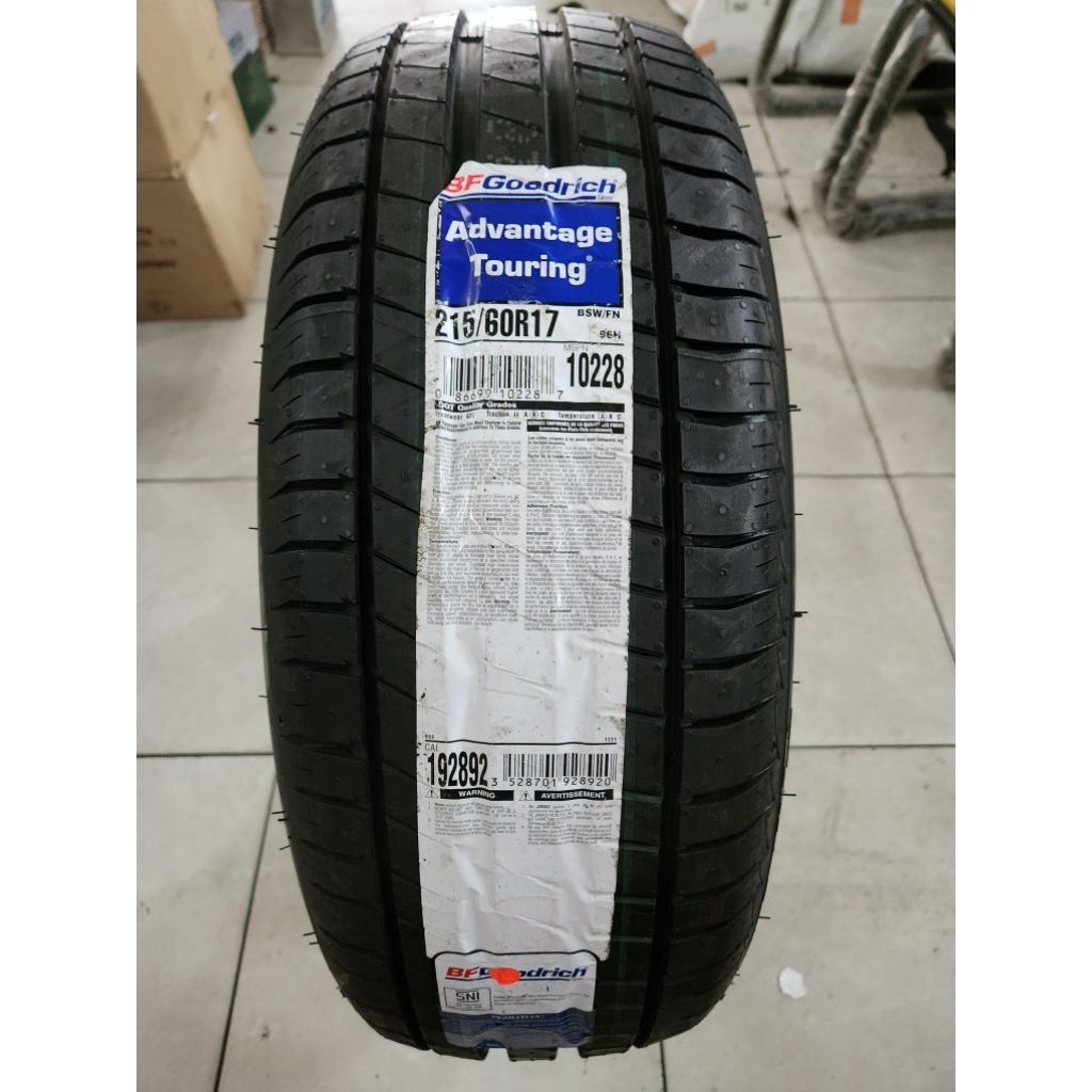 Ban BFGoodrich Advantage Touring 215/60/R17 96H Tubeles