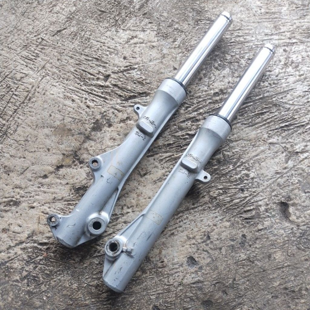 SHOCK SEKOK DEPAN SCOOPY KARBU PNP BEAT FI VARIO 125 ORI COPOTAN