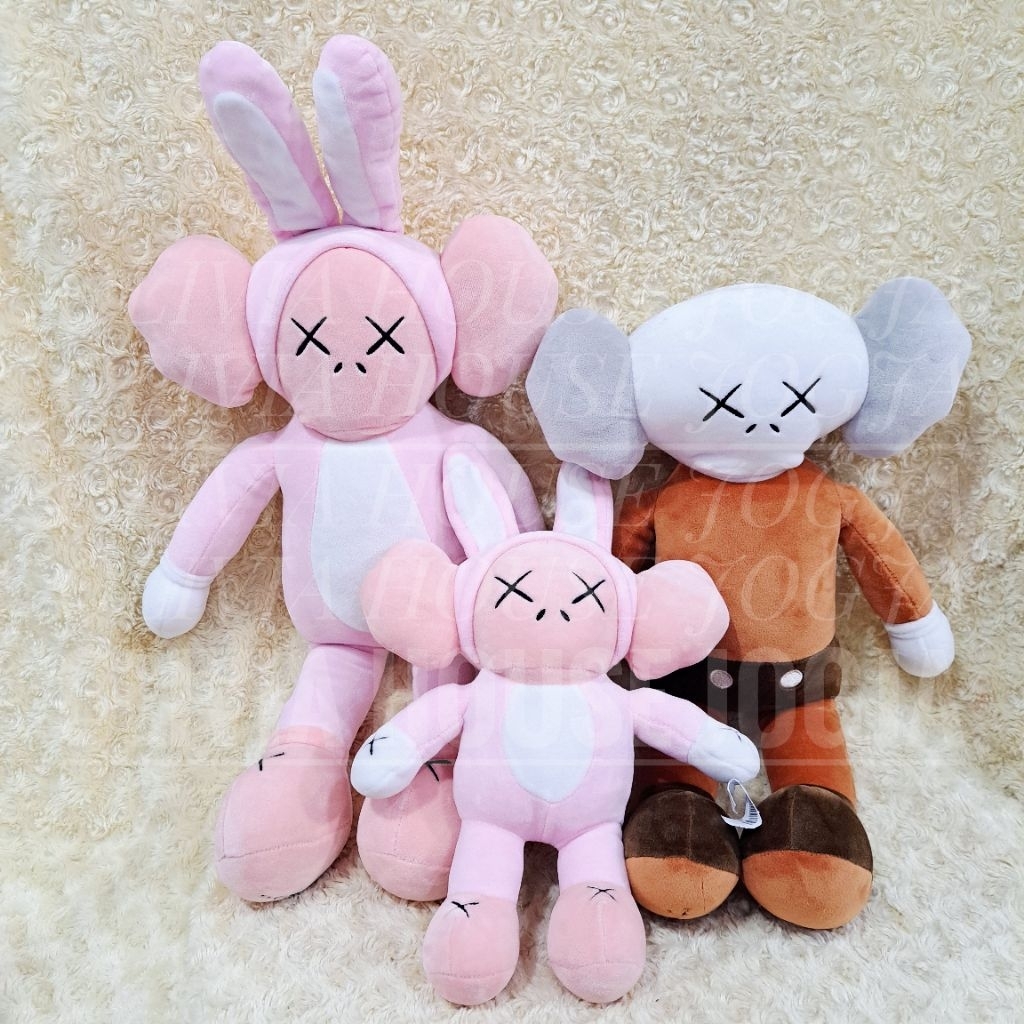 Boneka Kaws Soft Boneka Mata X Kaws Pink Coklat