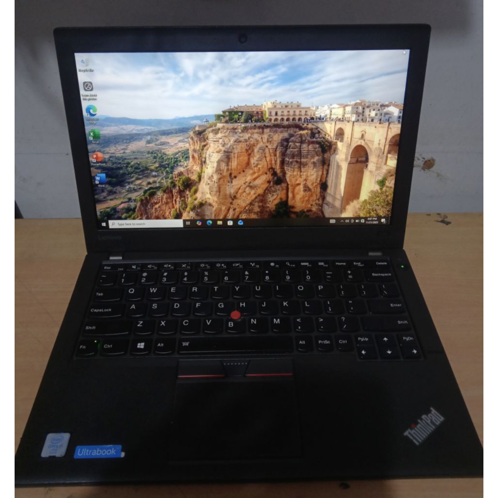 Laptop Lenovo Thinkpad X260 Core i7 Black Second/Bekas