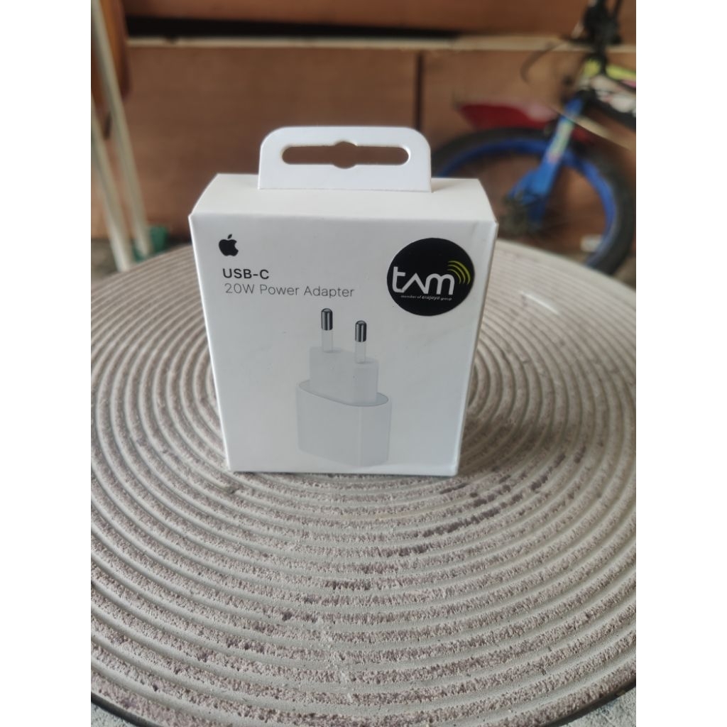 charger iphone 20watt resmi