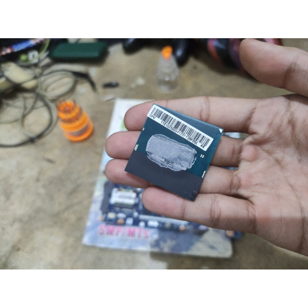 Processor laptop, Intel core i7-4702MQ, gen 4, haswell, 4 core 8 threads, sr15j, pga947