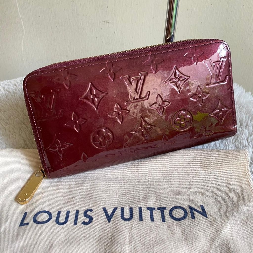 LV Amarantee Monogram Vernis Zippy Wallet 2012 (SP4192)