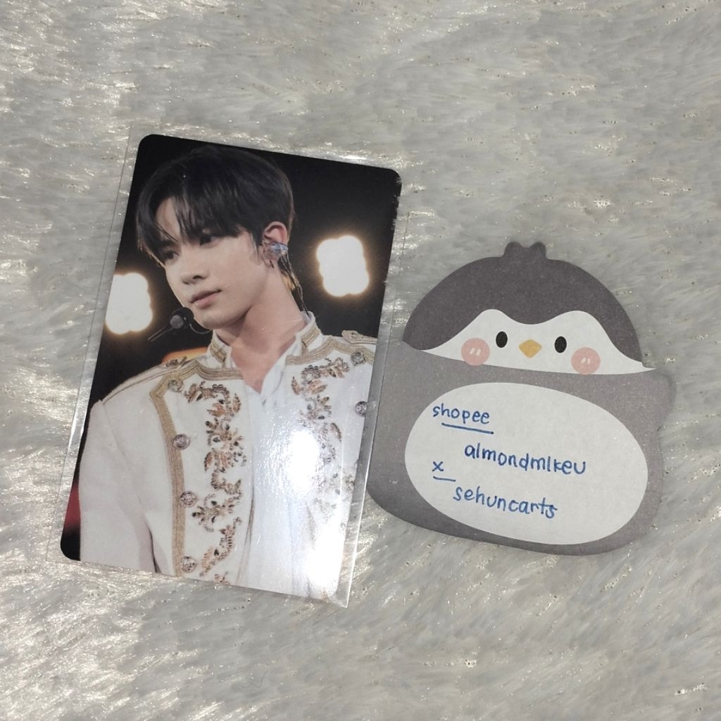 ...pc heeseung manifesto enhypen world tour in japan, ready stock