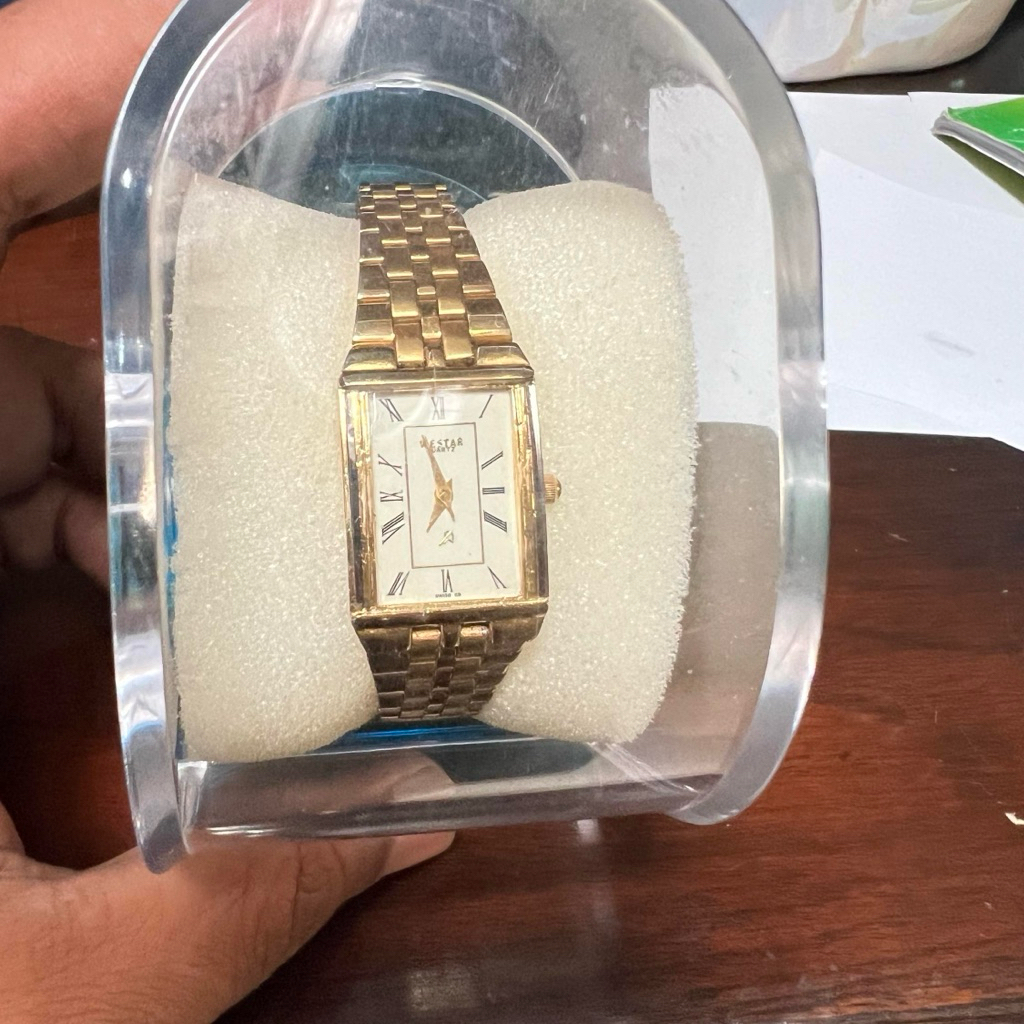 Jam cewek Westar 18K gold electro plated wiss