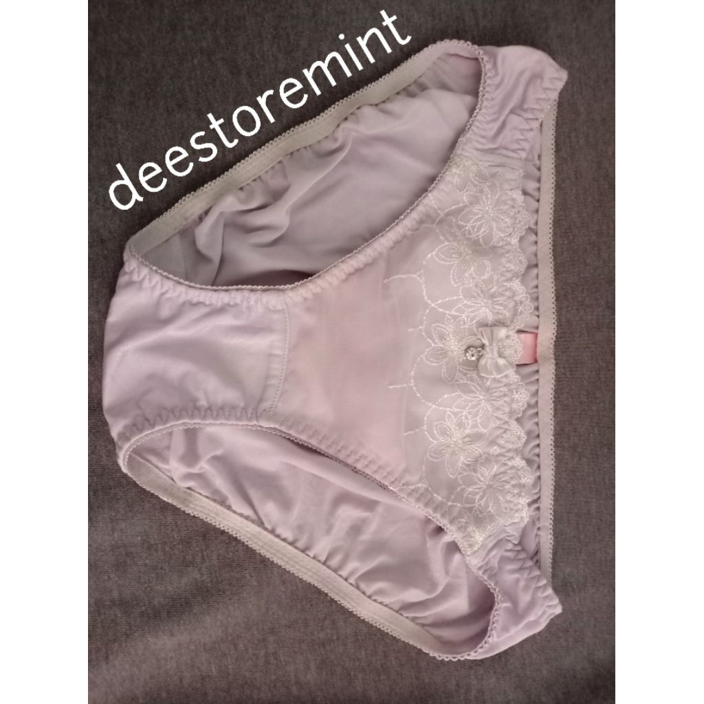 panties silky brukat halus cd satin putih keunguan