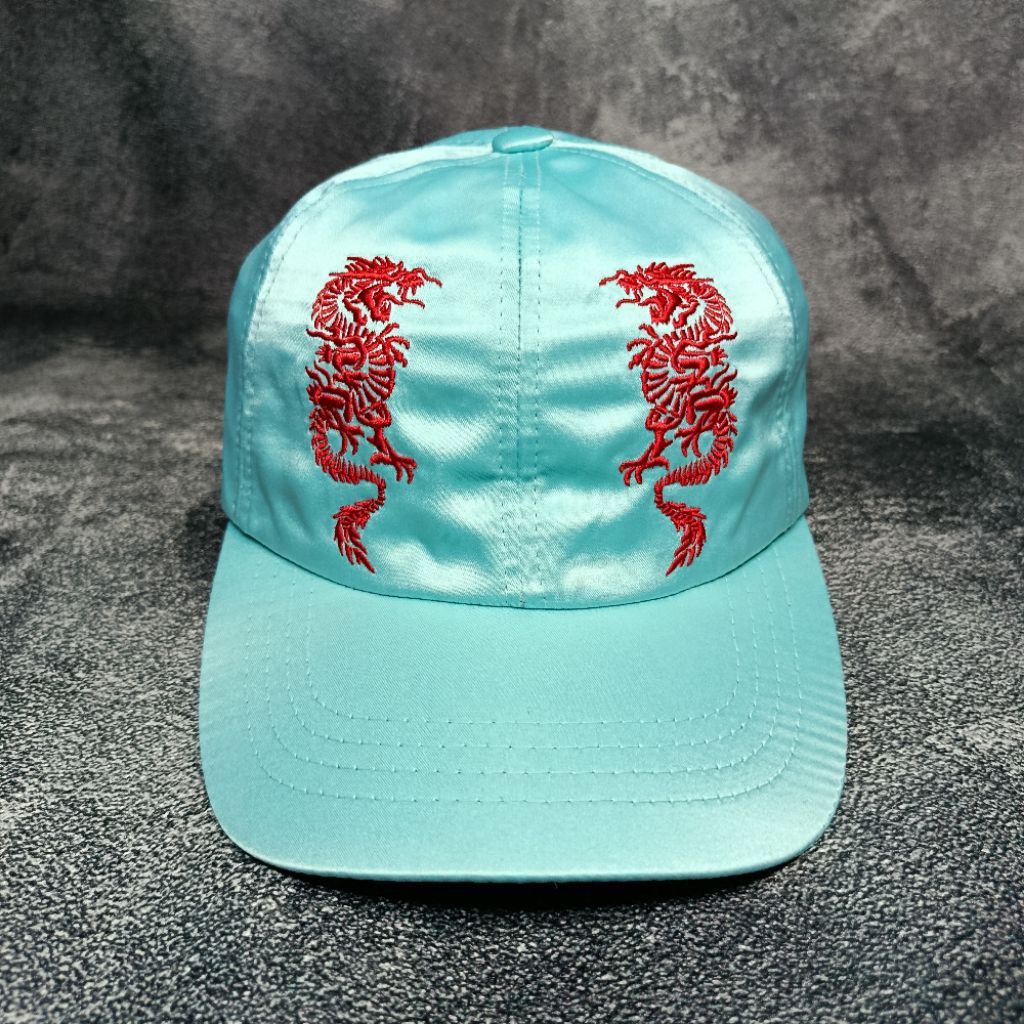 Digidegu Topi Sukajan Bahan Satin Warna Biru Muda