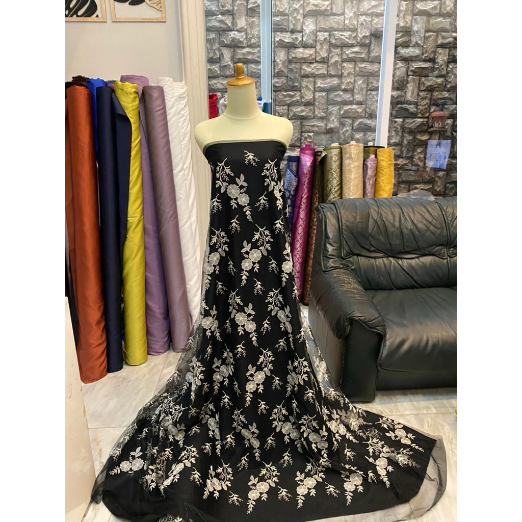 1/2 Meter Brukat Tile Bordir Autumn Series Halus Bunga Cantik Mewah Bahan Kebaya Dress Outer Gamis L