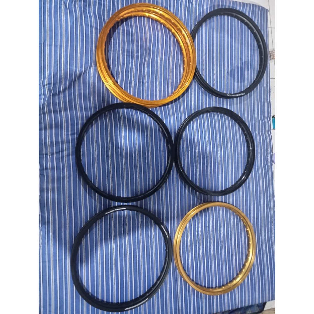 velg ring 17 ukuran 140 rata, merk rossi italy 2pcs