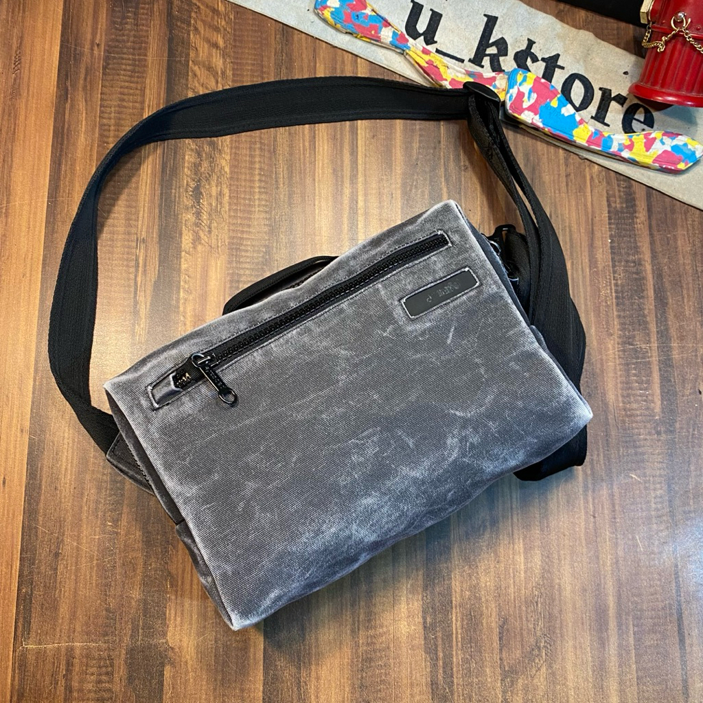 sling bag pacsafe minus pemakaian