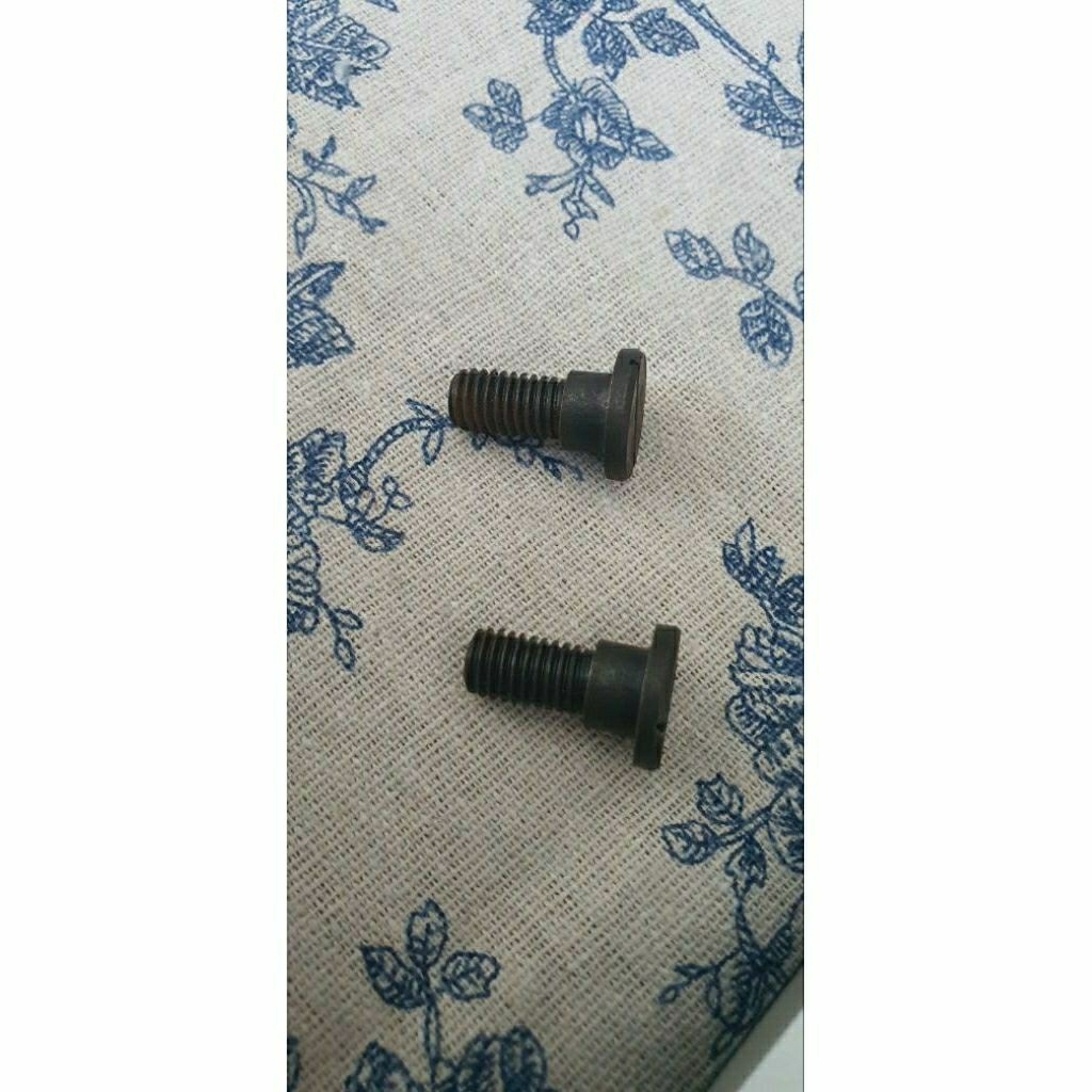 baut bak mesin rajut manual