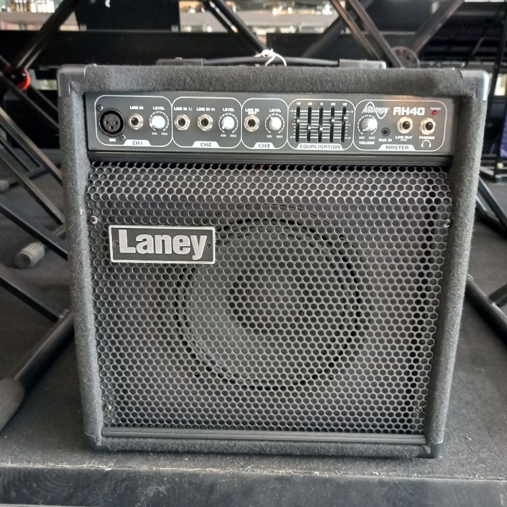 Laney AH 40 Amply keyboard