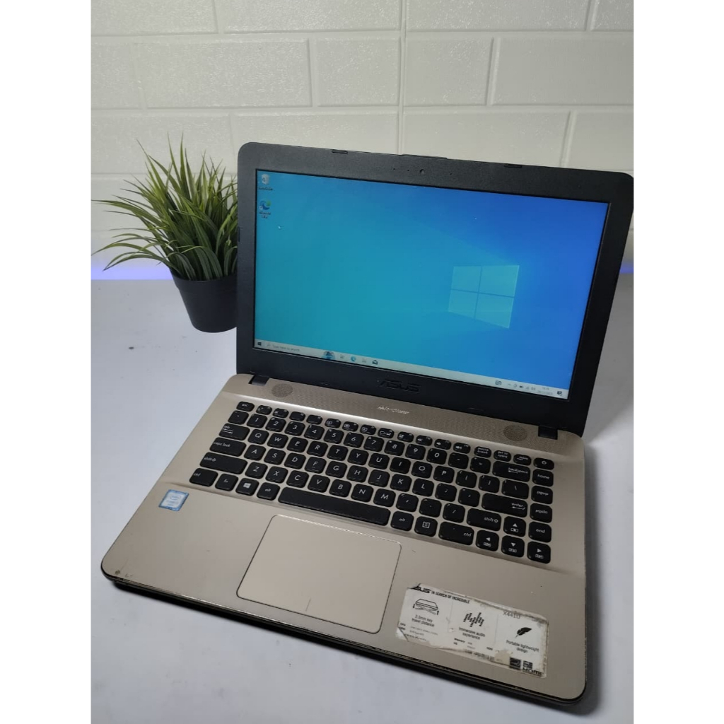 ASUS X441U Intel Core i3-6006U RAM 4 GB SSD 128 GB