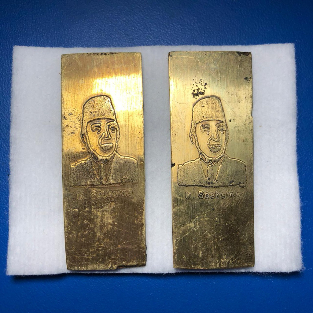 Koin Batangan Soekarno Tulisan Arab 2pcs