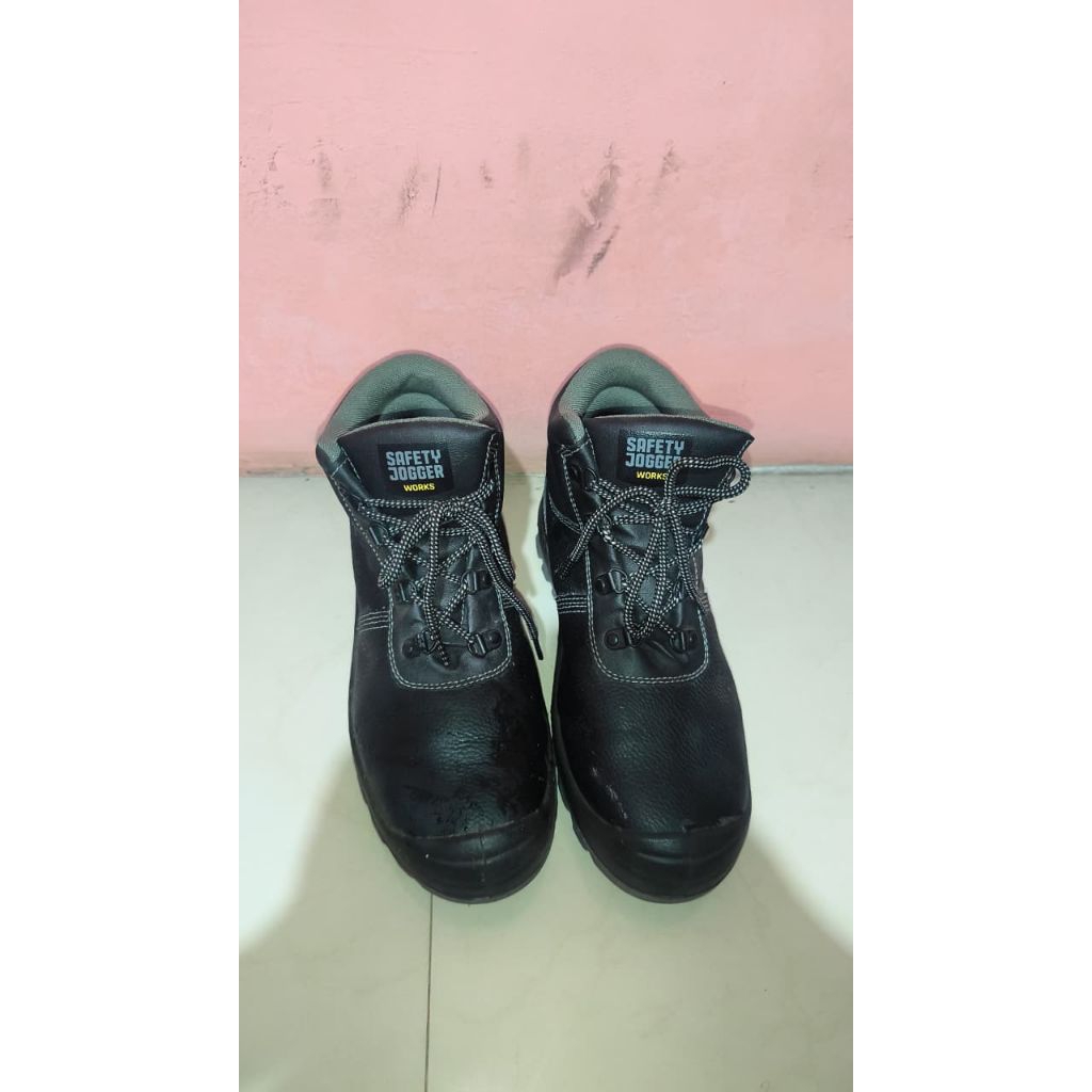 sepatu safety joger