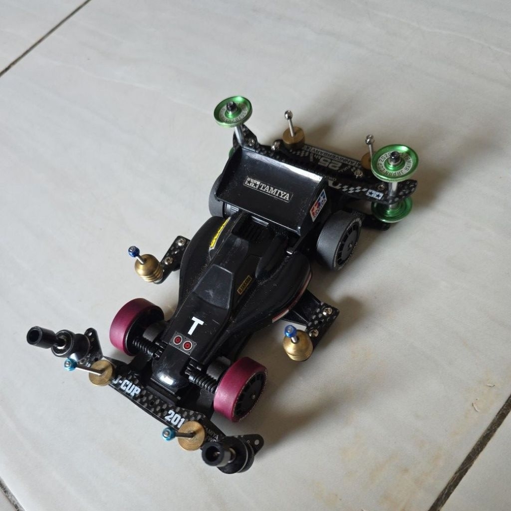 tamiya  chassis super 2 carbon