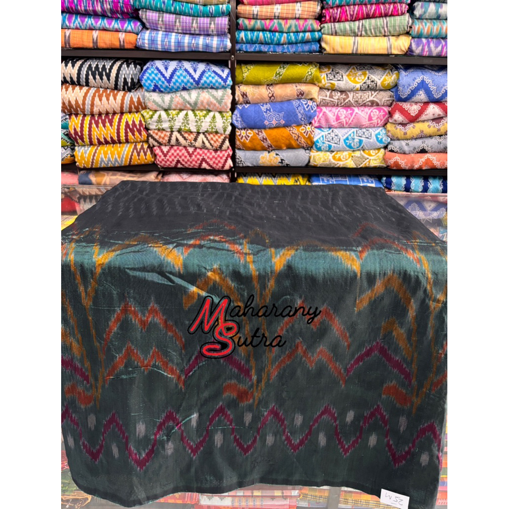 kain meteran sarung sutra sengkang