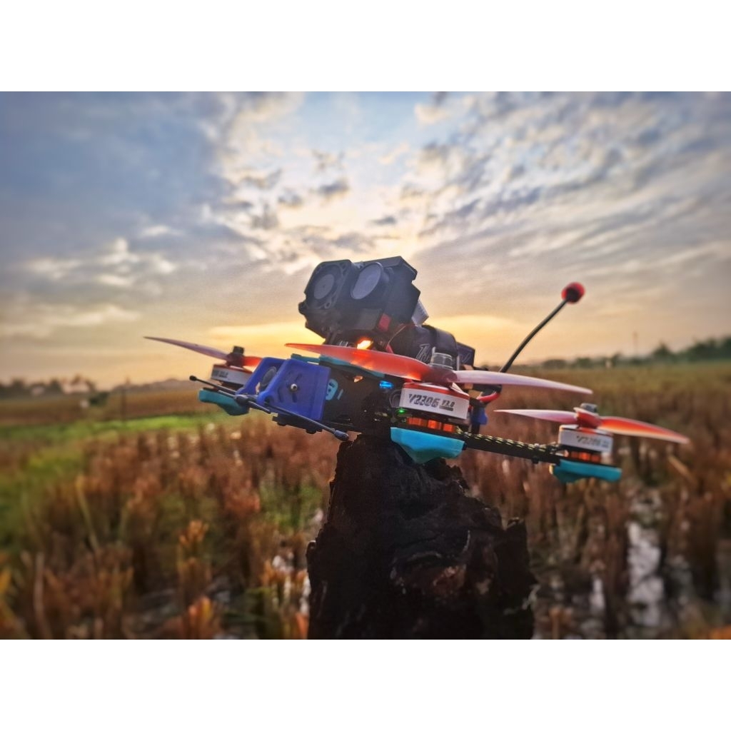 drone fpv rakitan (RTF)