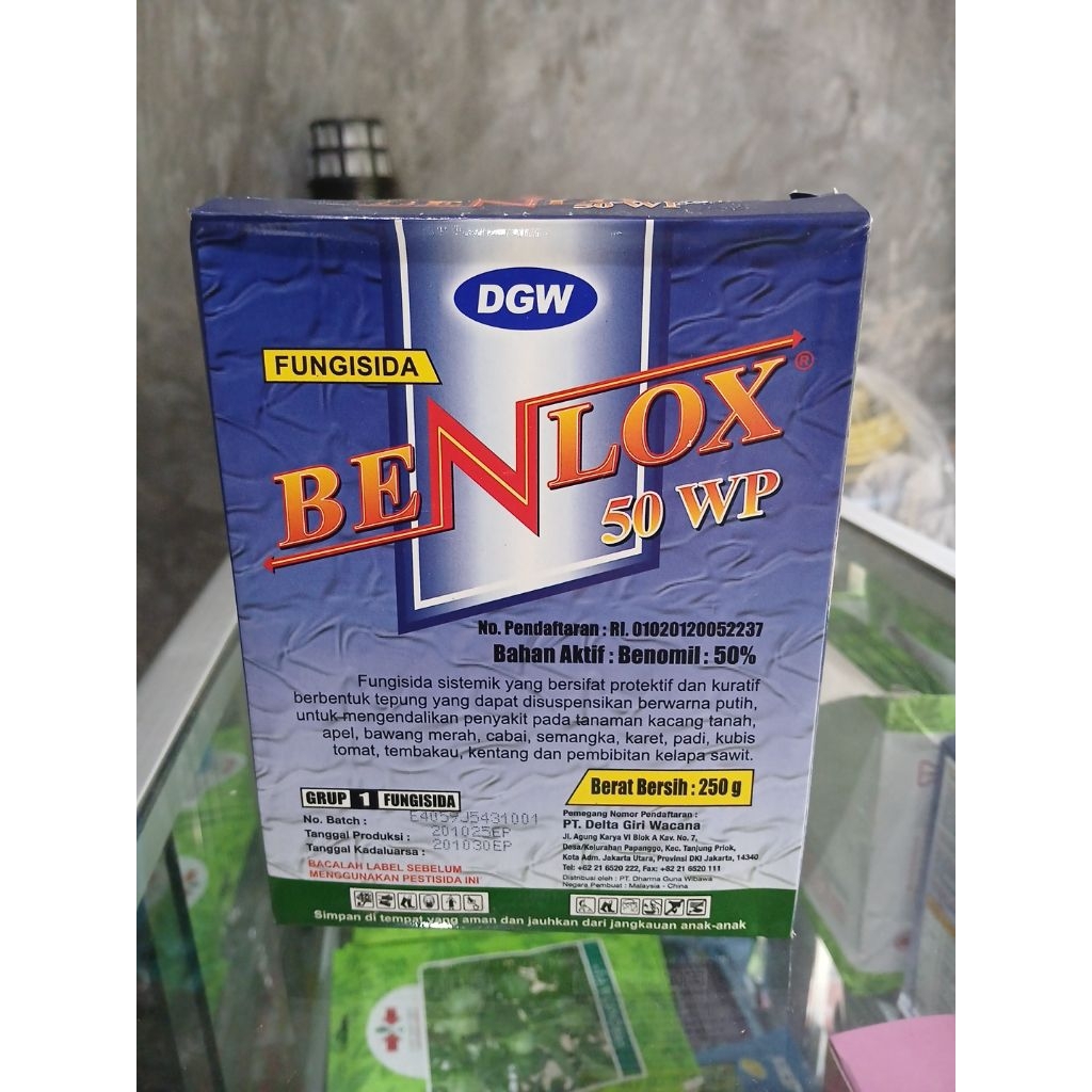BENLOX 250 gram, Fungisida berbahan aktif benomil 50wp untuk mengendalikanpenyakit di sebabkan oleh 