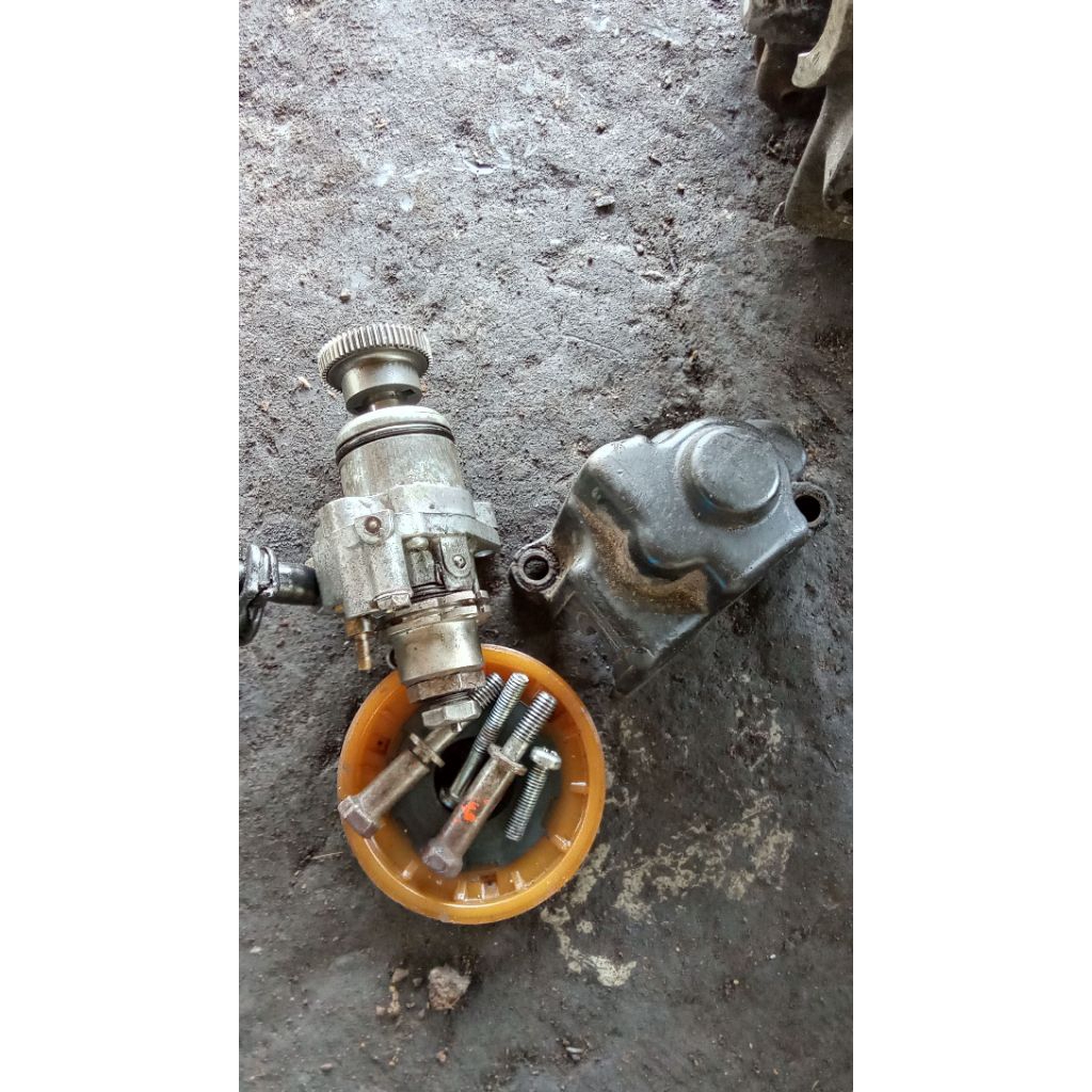 pompa oli samping f1zr