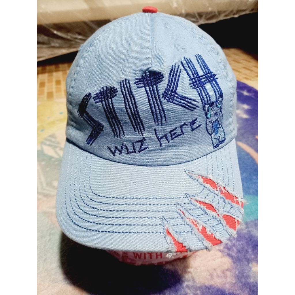 Preloved Topi Disney Park Lilo & Stitch