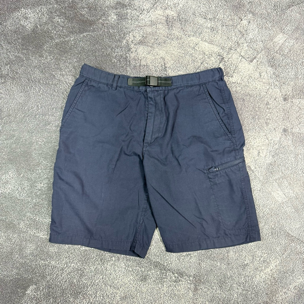 Celana pendek uniqlo utility