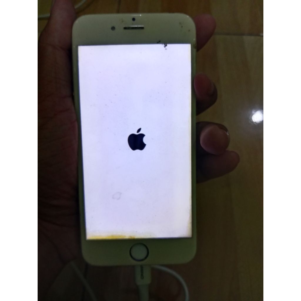 Lcd & baterai iphone 6s bekas