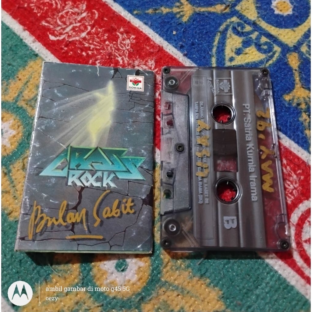 Kaset pita Grass Rock - bulan sabit